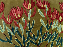Load image into Gallery viewer, GOLDEN CONEBUSH heavy linen box