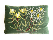 Load image into Gallery viewer, GOLDEN CONEBUSH heavy linen box