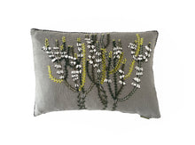 Load image into Gallery viewer, SALT AND PEPPER ERICA heavy linen scatter