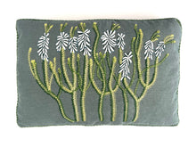 Load image into Gallery viewer, WHITE BOTTLEBRUSH ERICA heavy linen box