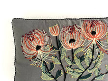 Load image into Gallery viewer, PINCUSHION TOTTUM heavy linen box