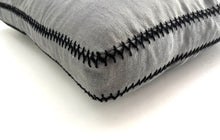 Load image into Gallery viewer, PINCUSHION TOTTUM heavy linen box