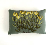 Load image into Gallery viewer, GOLDEN CONEBUSH heavy linen scatter