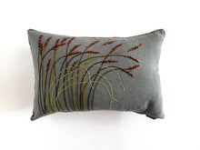 Load image into Gallery viewer, CAPE THATCHING RESTIO light linen scatter