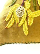Load image into Gallery viewer, GOLDEN CONEBUSH heavy linen 50x50