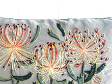 Load image into Gallery viewer, PINCUSHION TOTTUM heavy linen box