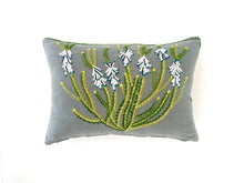 Load image into Gallery viewer, WHITE BOTTLEBRUSH ERICA heavy linen scatter