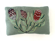Load image into Gallery viewer, PROTEA NERIIFOLIA heavy linen box
