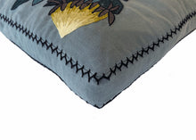 Load image into Gallery viewer, WABOOM heavy linen box