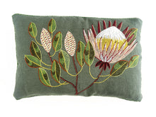 Load image into Gallery viewer, KING PROTEA heavy linen box
