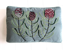 Load image into Gallery viewer, PROTEA NERIIFOLIA heavy linen box
