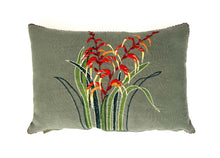 Load image into Gallery viewer, AFRICAN FLAG heavy linen scatter
