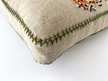Load image into Gallery viewer, COMMON PINCUSHION heavy linen box
