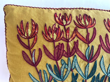 Load image into Gallery viewer, SUNSHINE CONEBUSH heavy linen box
