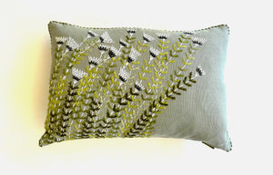 BLOMBOS heavy linen scatter