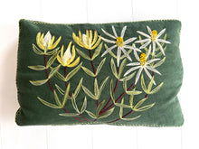 Load image into Gallery viewer, GOLDEN CONEBUSH heavy linen box
