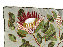 Load image into Gallery viewer, KING PROTEA heavy linen box
