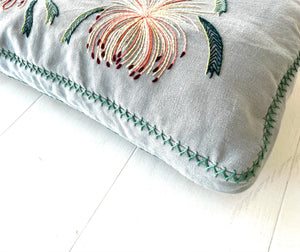 COMMON PINCUSHION linen box