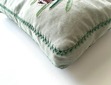 Load image into Gallery viewer, PROTEA NERIIFOLIA heavy linen box
