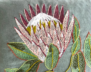 KING PROTEA heavy linen scatter