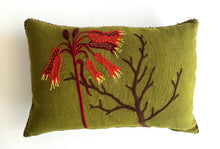 Load image into Gallery viewer, FIRE LILY heavy linen scatter
