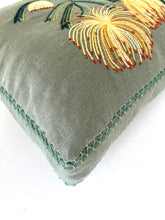 Load image into Gallery viewer, TOTTUM'S PINCUSHION heavy linen box
