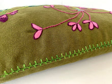 Load image into Gallery viewer, PELARGONIUM heavy linen scatter
