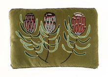 Load image into Gallery viewer, PEOTEA NERIIFOLIA heavy linen box
