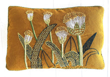 Load image into Gallery viewer, WHITE PAINTBRUSH LILY heavy linen box
