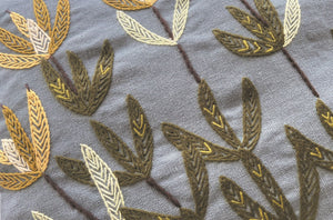 GOLDEN CONEBUSH linen box